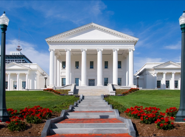 image of the Virginia state capitol building in Richmond Virginia
