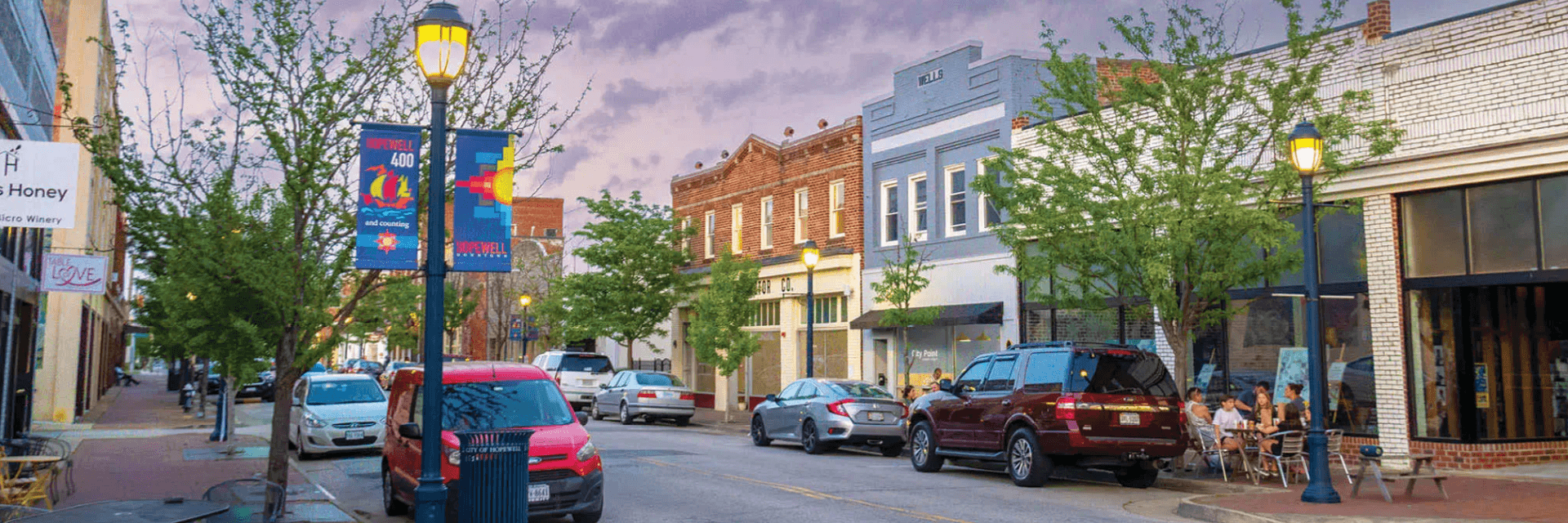 image of a street with buildings in downtown Hopewell Virginia